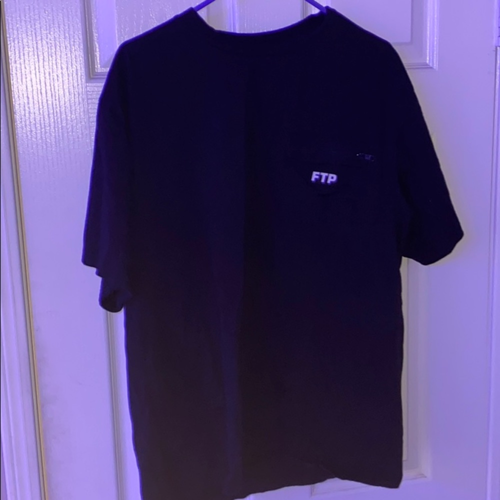 FTP zip pocket short t